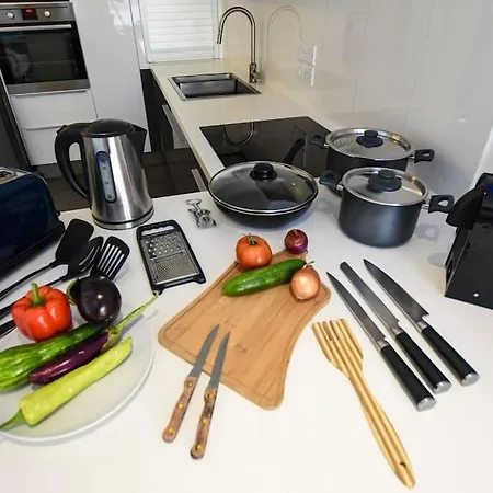 Glabur - The Amazing 1 Bdr - Executive Center Free Parking & Wifi Apartament *