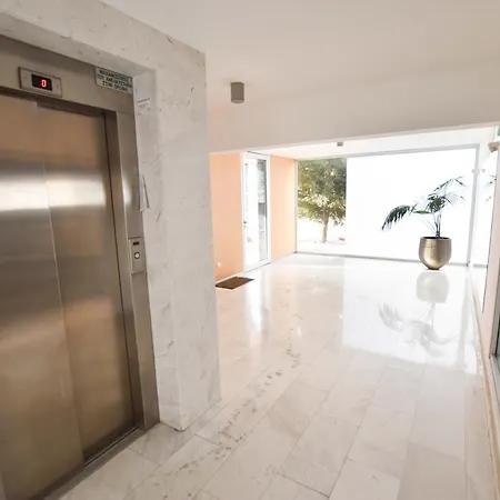 דירה Glabur - The Amazing 1 Bdr - Executive Center Free Parking & Wifi ניקוסיה
