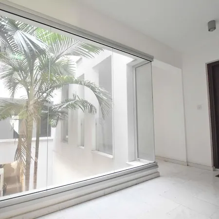 Glabur - The Amazing 1 Bdr - Executive Center Free Parking & Wifi