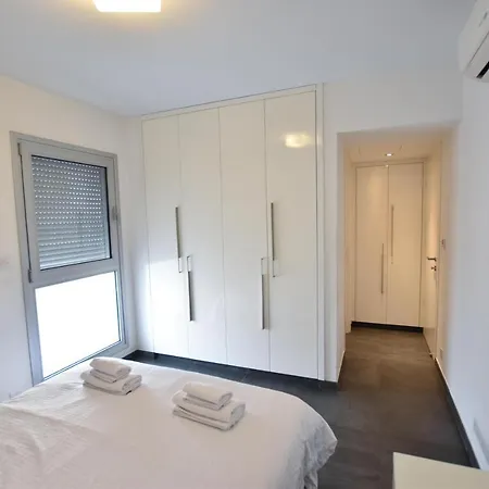 Glabur - The Amazing 1 Bdr - Executive Center Free Parking & Wifi דירה