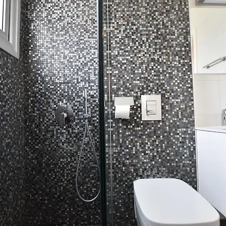 דירה Glabur - The Amazing 1 Bdr - Executive Center Free Parking & Wifi ניקוסיה