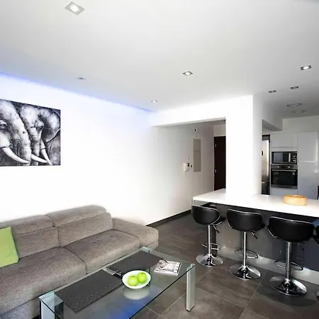 Glabur - The Amazing 1 Bdr - Executive Center Free Parking & Wifi *
